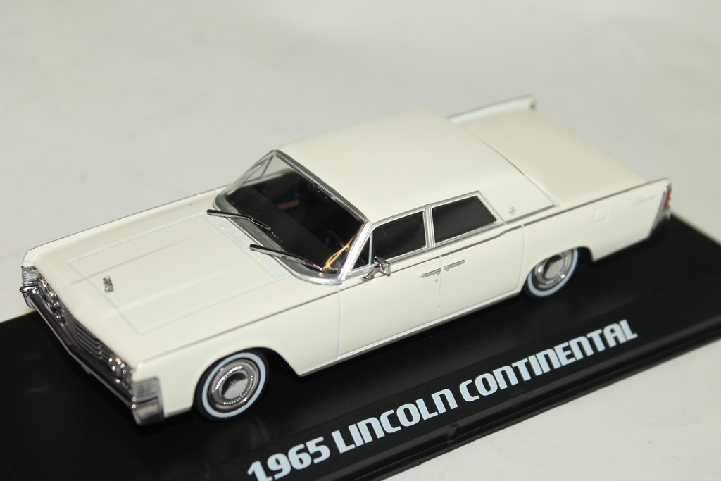 LINCOLN CONTINENTAL BEIGE 1965 GREENLIGHT 1/43°