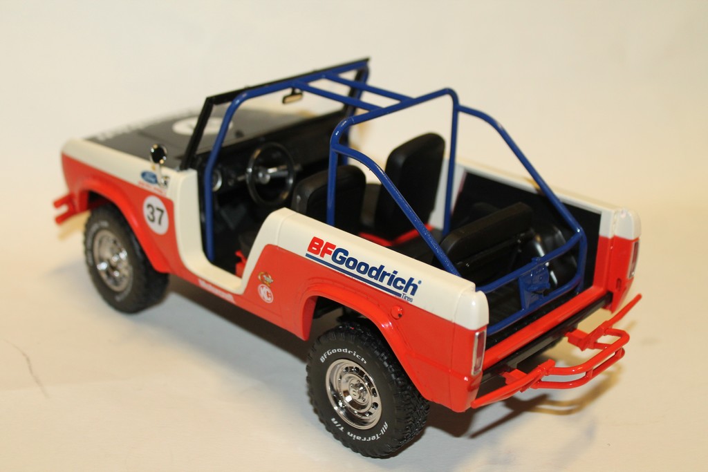 FORD BAJA BRONCO N°37 ROUGE 1966 GREENLIGHT 1/18°