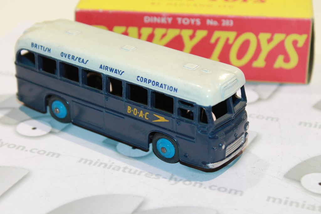 AUTOCAR B.O.A.C COACH DINKY TOYS 1/43°