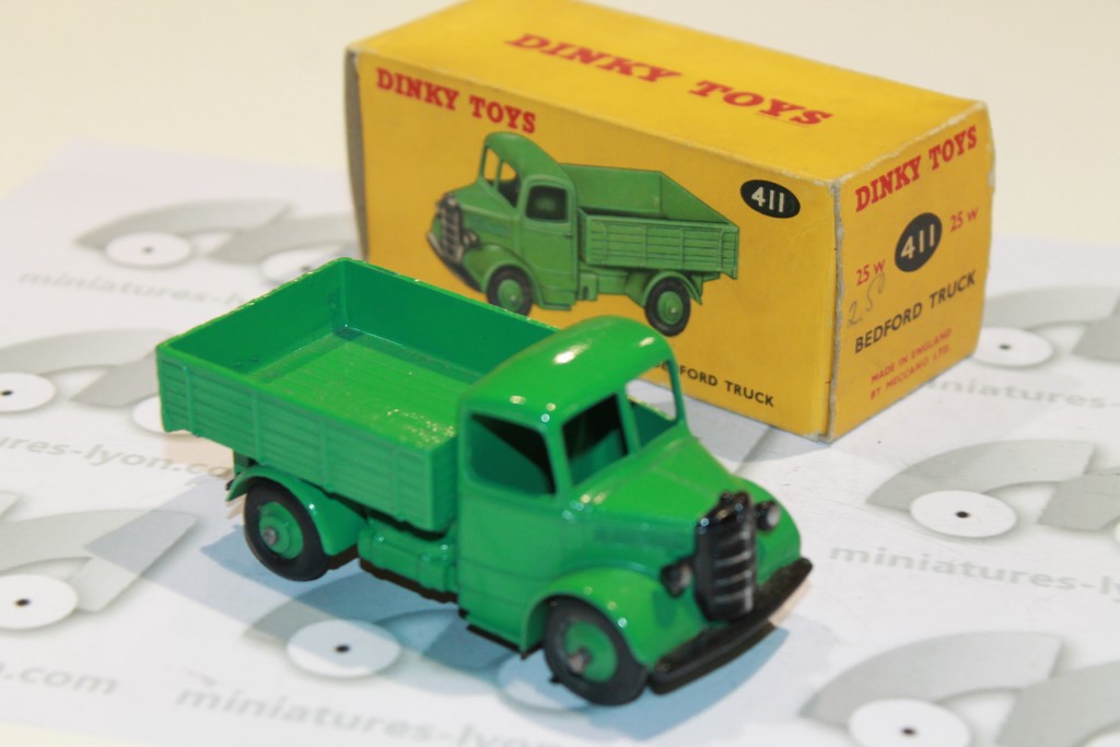 BEDFORD TRUCK DINKY TOYS 1/43°