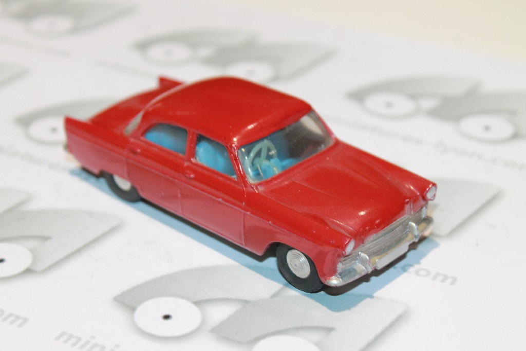 FORD ZODIAC ROUGE 1962 SPOT ON 1/ 43°