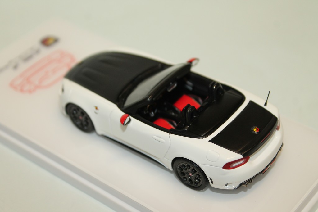 ABARTH 124 SPIDER BLANCHE 1975 TSM 1/43°