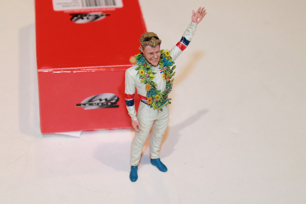 FIGURINE TOM KRISTENSEN FLM 1/18°