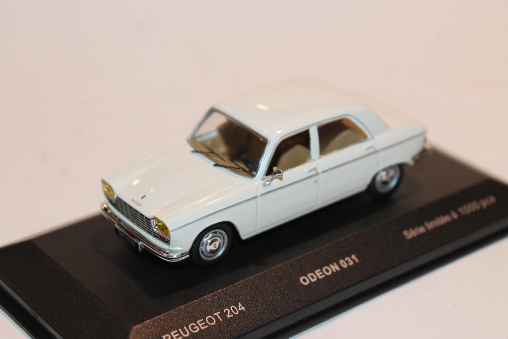 PEUGEOT 204 CREME 1969 ODEON 1/43°