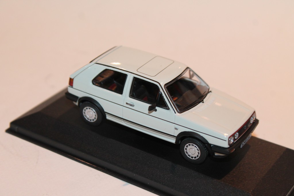 VOLKSWAGEN GOLF MK2 GTI blanche CORGI 1/43°