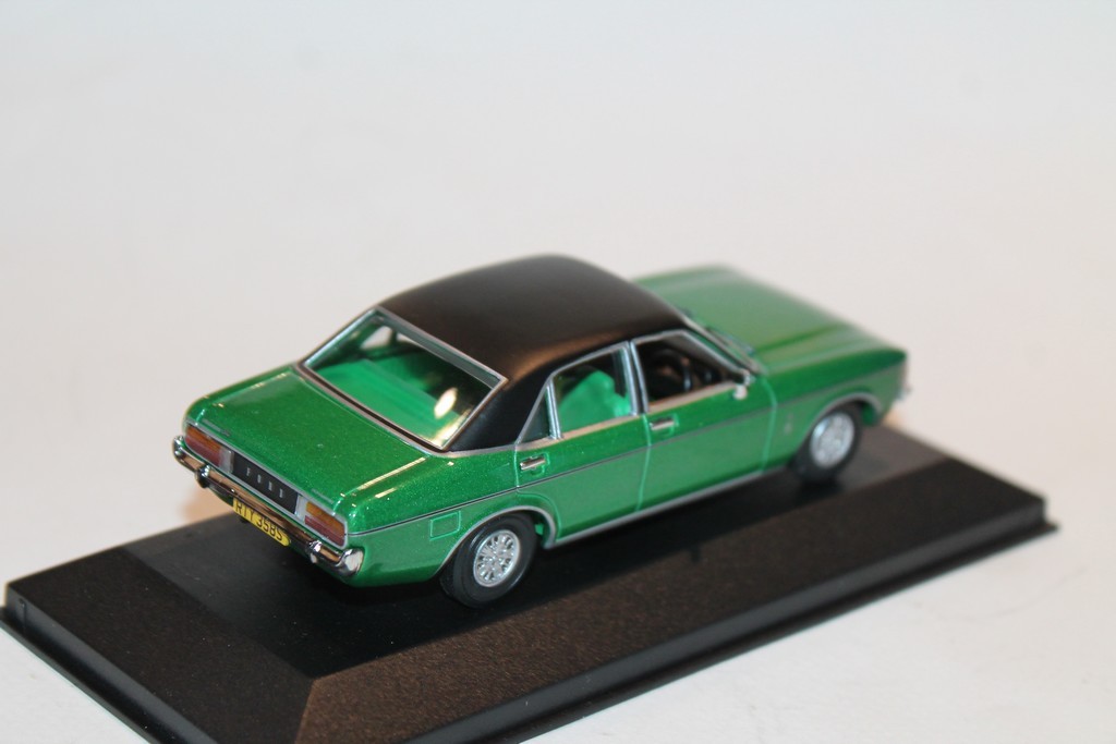 FORD GRANADA MK1 3.0 GHIA VERTE CORGI 1/43°