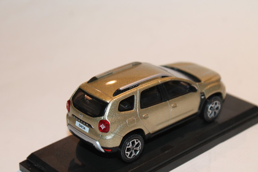 DACIA DUSTER BEIGE 2018 NOREV 1/43°