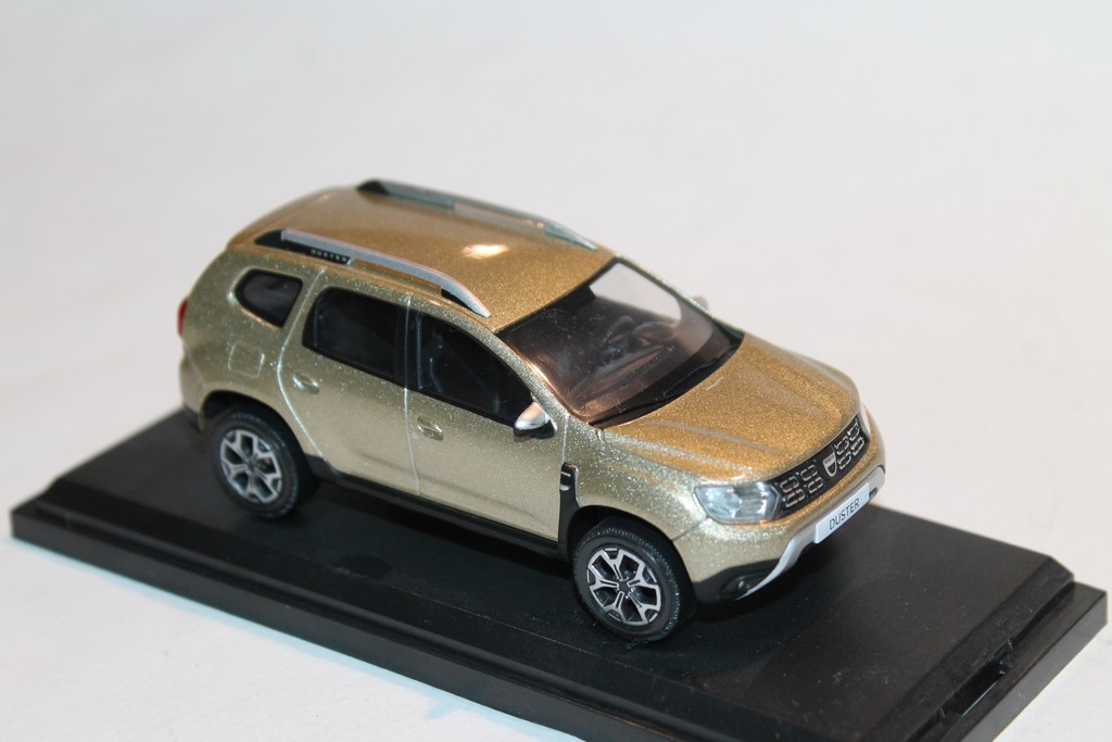 DACIA DUSTER BEIGE 2018 NOREV 1/43°