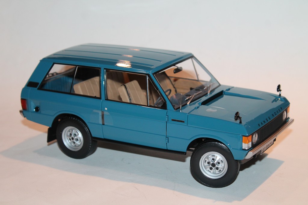 RANGE ROVER CLASSIC BLEU 1970 ALMOST 1/18°