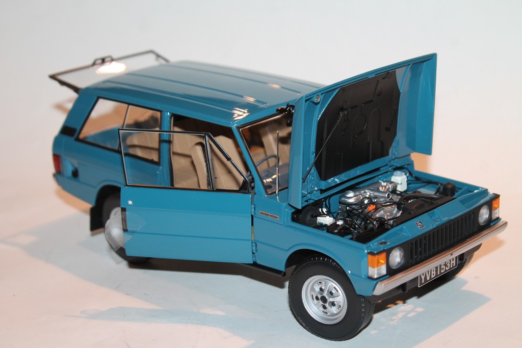 RANGE ROVER CLASSIC BLEU 1970 ALMOST 1/18°