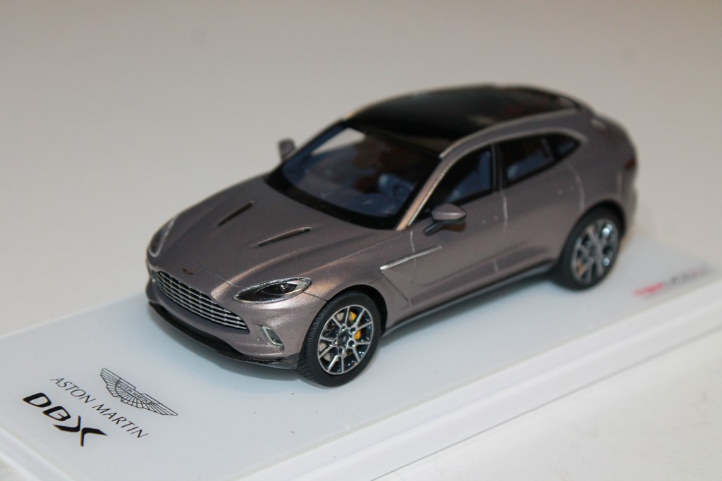 ASTON MARTIN DBX BRONZE TSM MODEL 1/43°