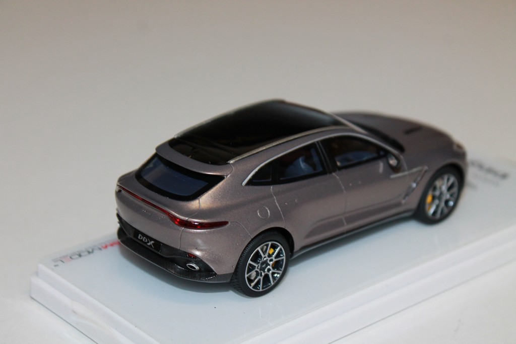 ASTON MARTIN DBX BRONZE TSM MODEL 1/43°