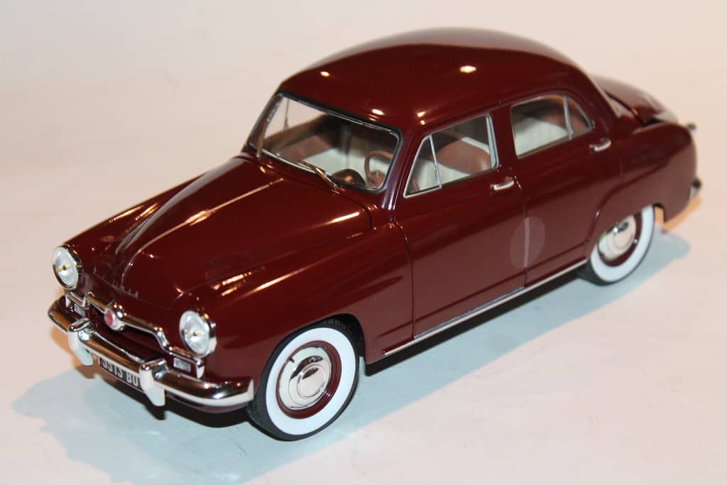 SIMCA ARONDE P60 RANCH CrÃ¨me et Bleu NOREV 1:43 of reference 576010