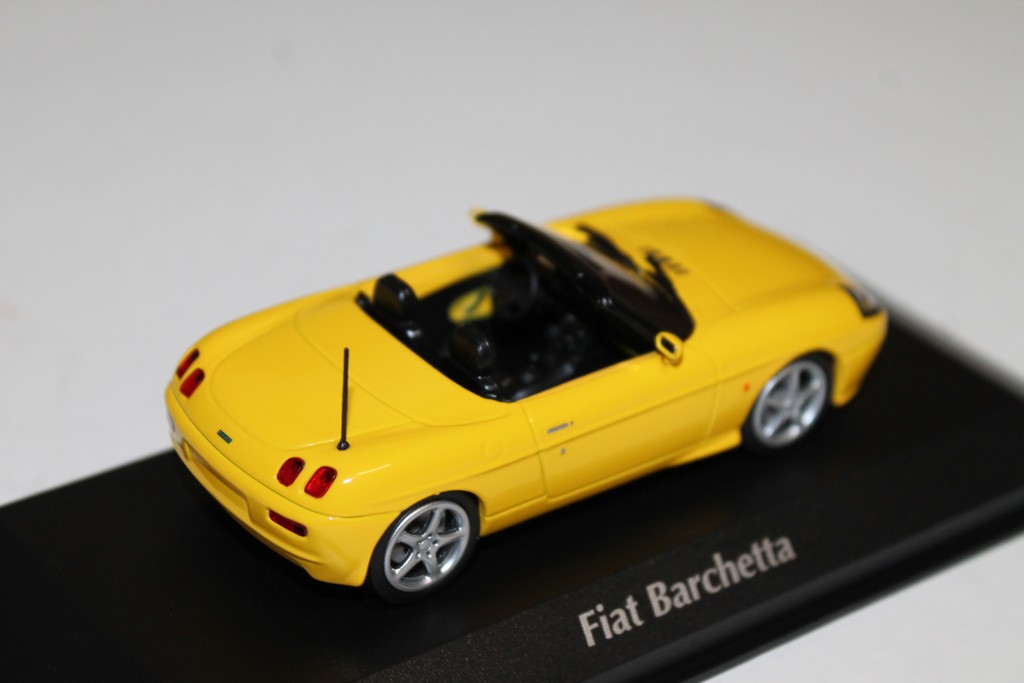 FIAT BARCHETTA JAUNE 1995 MAXICHAMPS 1/43°