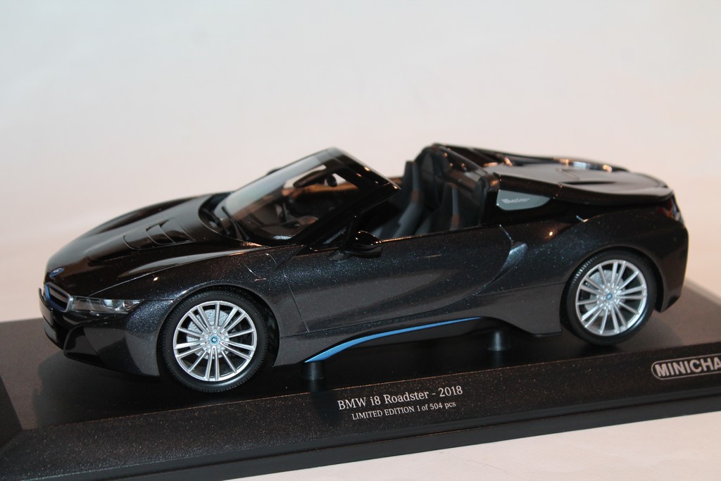 BMW I8 ROADSTER GRISE 2018 MINICHAMPS 1/18°