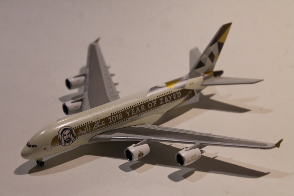 AIRBUS A380 ETIHAD "ZAYED" A6-APH HERPA 1/500°