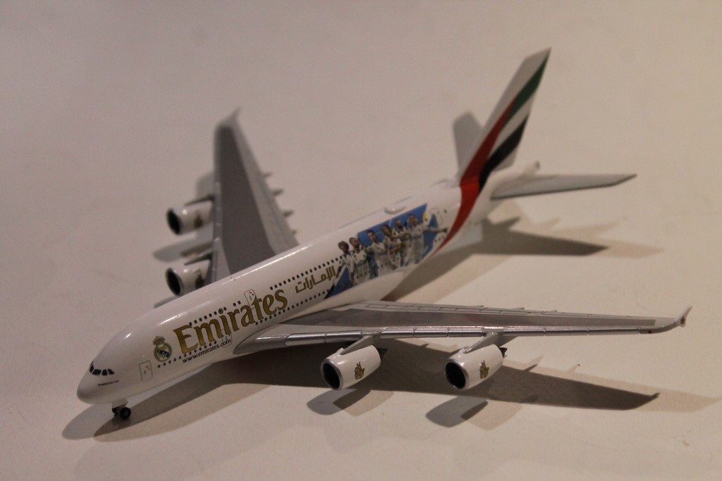 AIRBUS A380-800 EMIRATES A6-EUG HERPA 1/500°