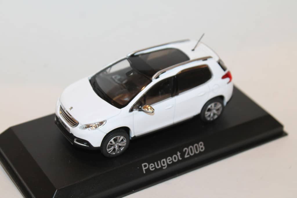 PEUGEOT 2008 BLANC 2013 NOREV 1/43°