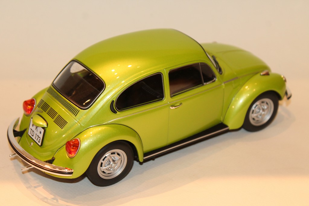 VOLKSWAGEN COCCINELLE 1303 VERTE 1973 NOREV 1/18°