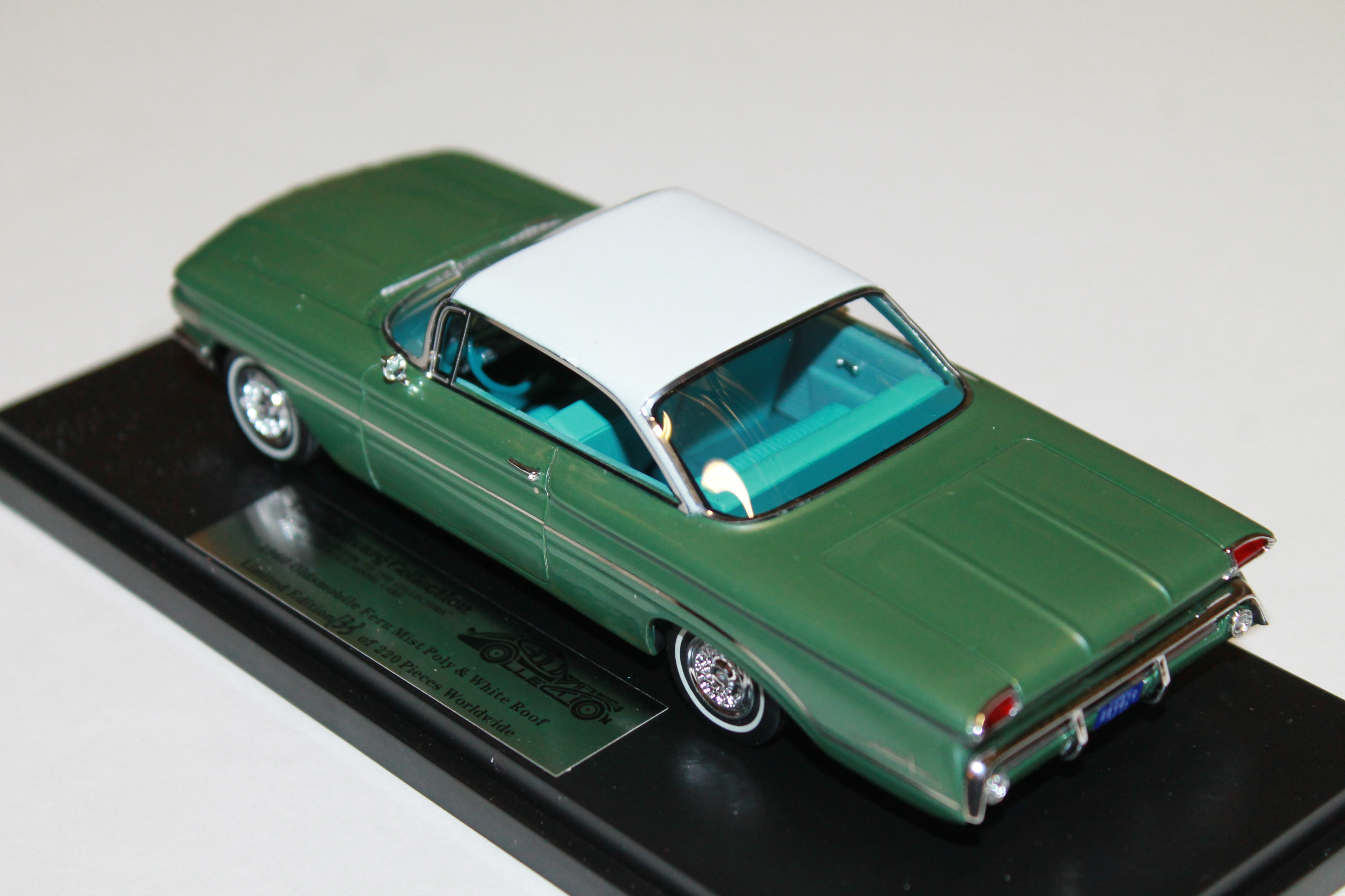 OLDSMOBILE FERN VERT 1960 GOLDVARG 1/43°