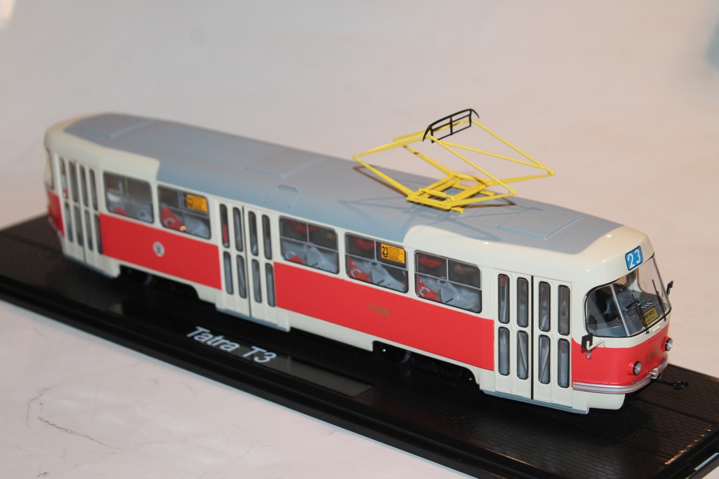 TATRA T3 TRAM PRAGUE LIGNE 23 PREMIUM CLASSIXXS 1/43°