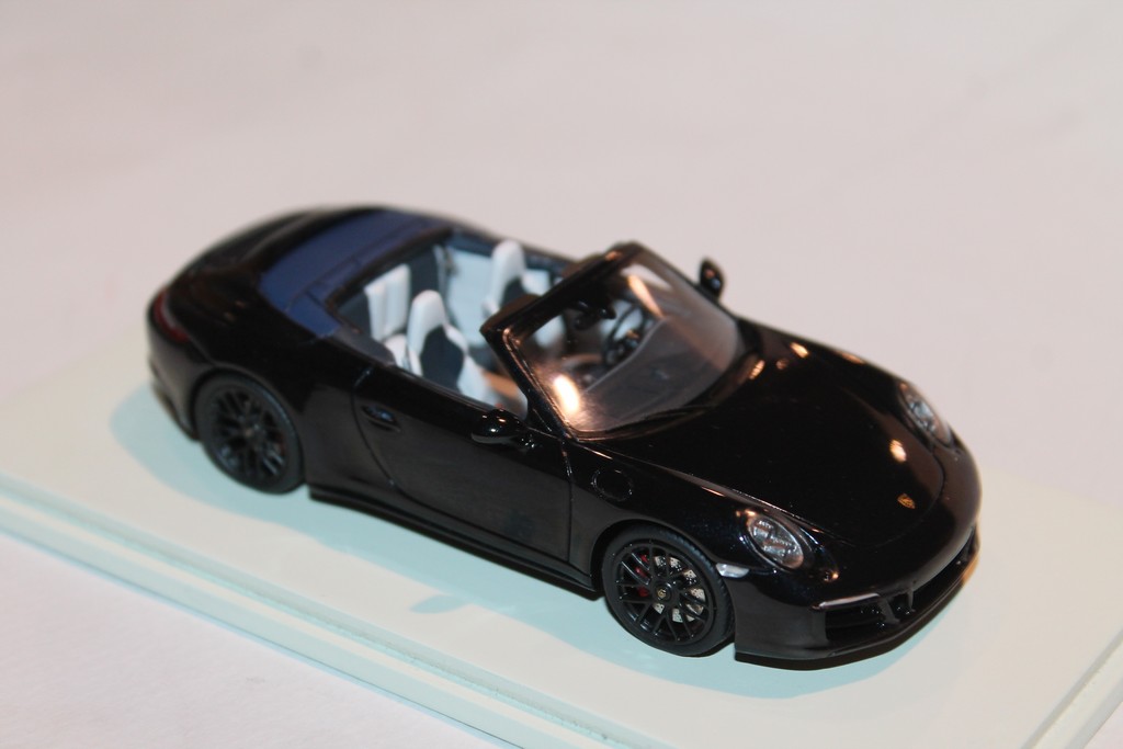 PORSCHE 991 II CARRERA GTS CABRIOLET 2018 SPARK 1/43°