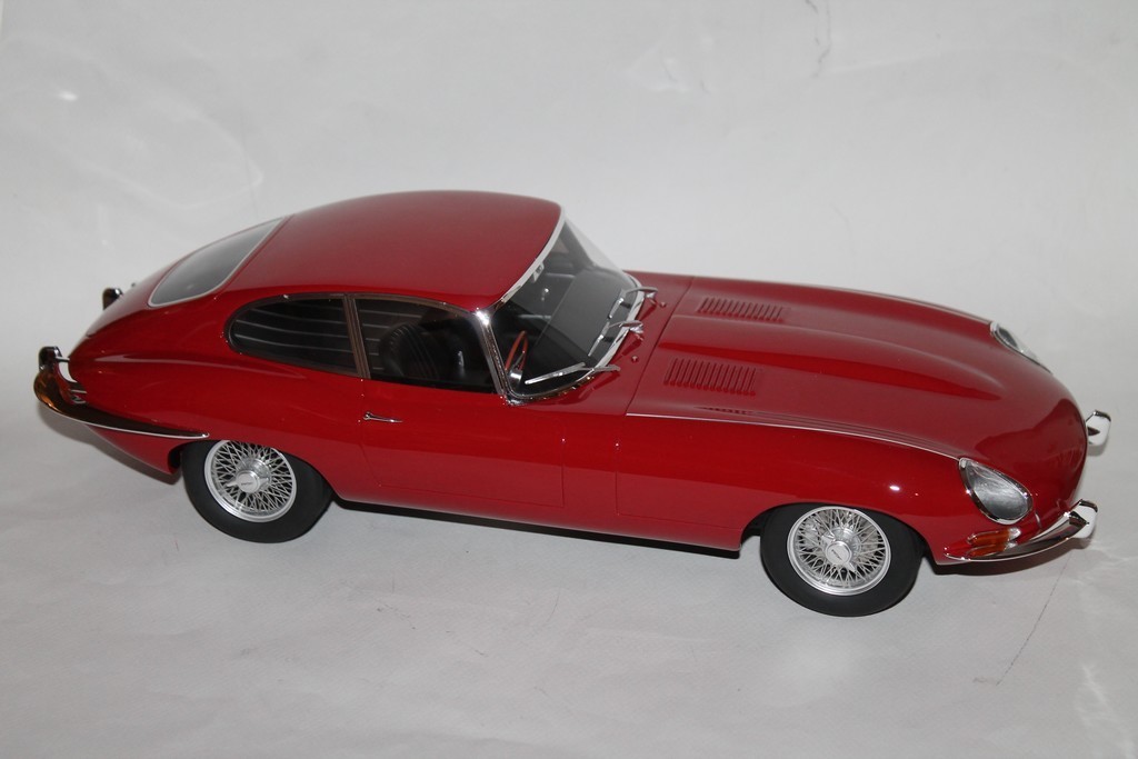 JAGUAR TYPE E COUPE 1961 ROUGE GT SPIRIT 1/12°