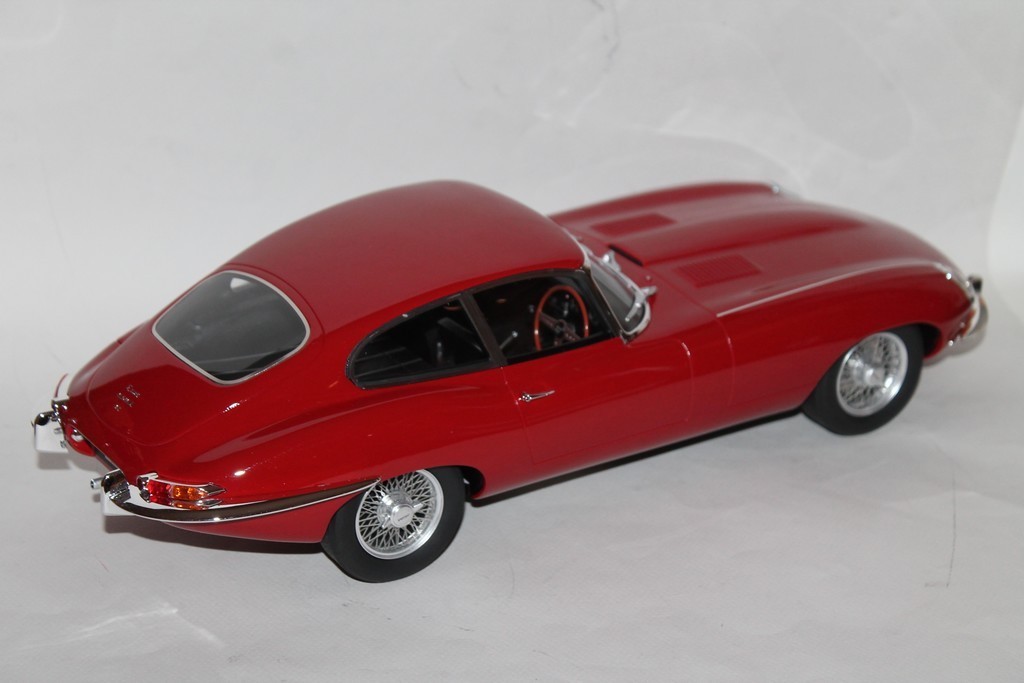 JAGUAR TYPE E COUPE 1961 ROUGE GT SPIRIT 1/12°