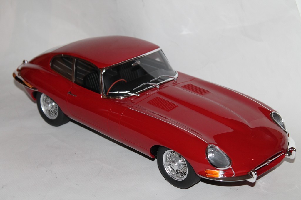 JAGUAR TYPE E COUPE 1961 ROUGE GT SPIRIT 1/12°