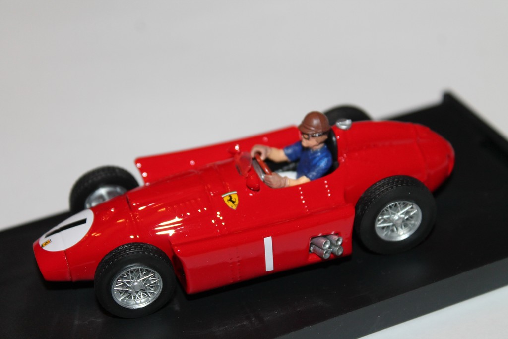 FERRARI D50 WC FANGIO N°1 1956 BRUMM 1/43°
