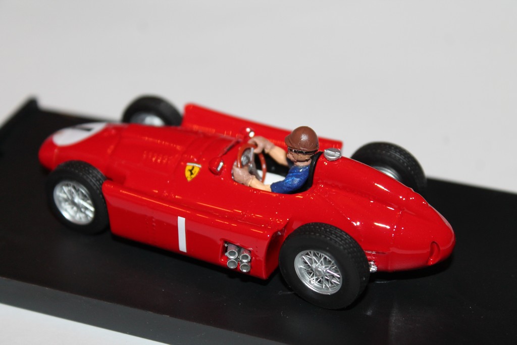 Ferrari D50 Gp Gran Bretagna 1956 Juan Manuel Fangio #1 Pil.Brumm 1:43 R076-Ch 