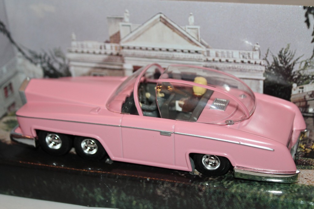 ROLLS ROYCE LADY PENELOPE THUNDERBIRDS CORGI