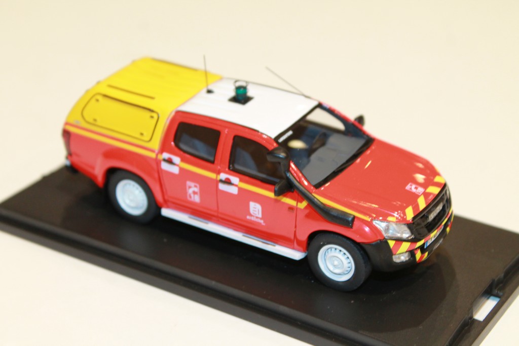 ISUZU D-MAX SDIS07  ALARME 1/43°