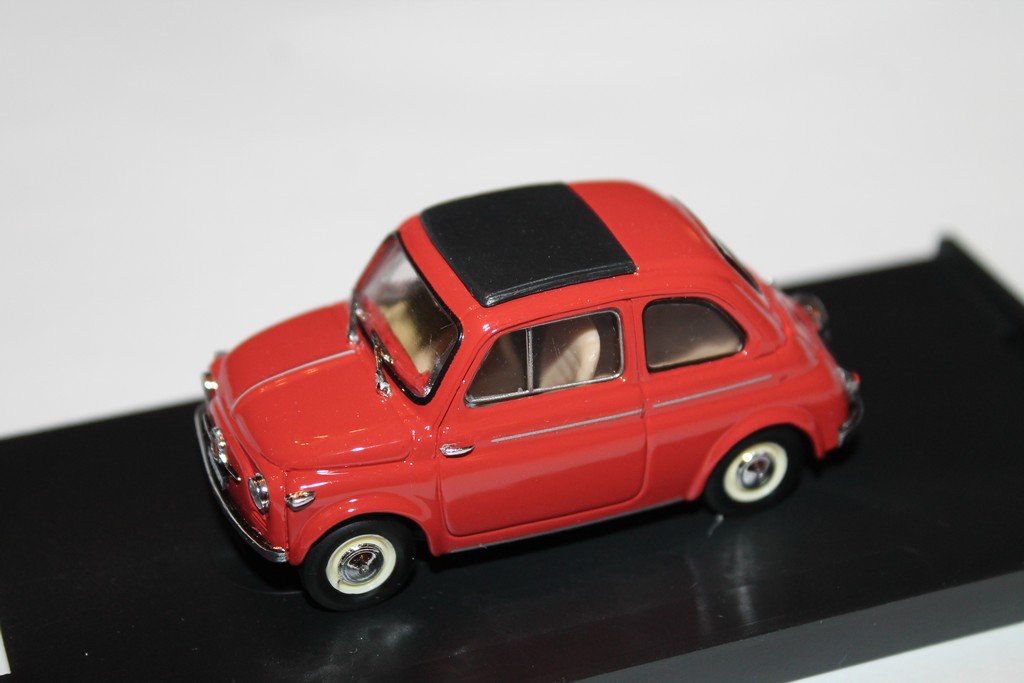 FIAT NUOVA 500 ROUGE CORAIL 1959 BRUMM 1/43°