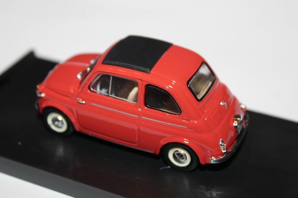 FIAT NUOVA 500 ROUGE CORAIL 1959 BRUMM 1/43°
