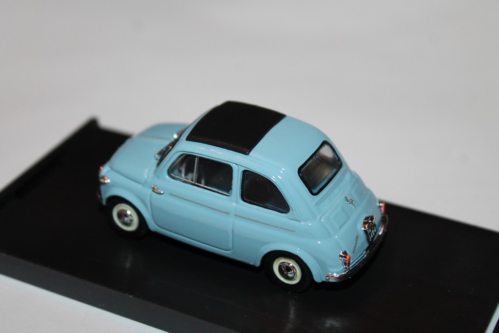FIAT NUOVA 500 BLEU CIEL 1959 BRUMM 1/43°