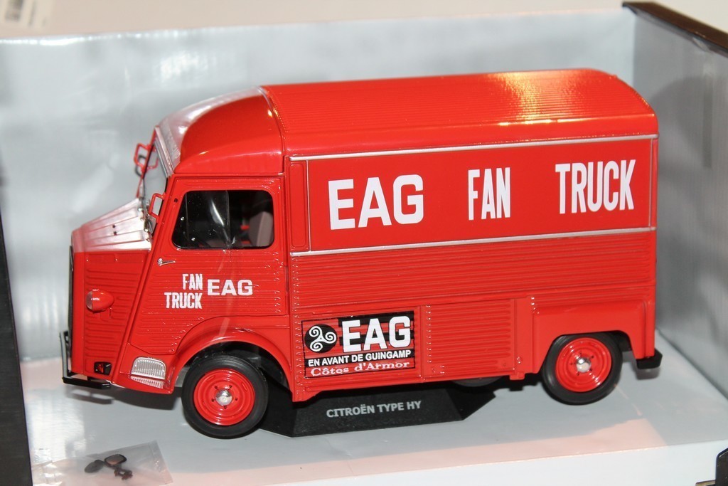 CITROEN TYPE H EAG FAN TRUCK SOLIDO 1/18°