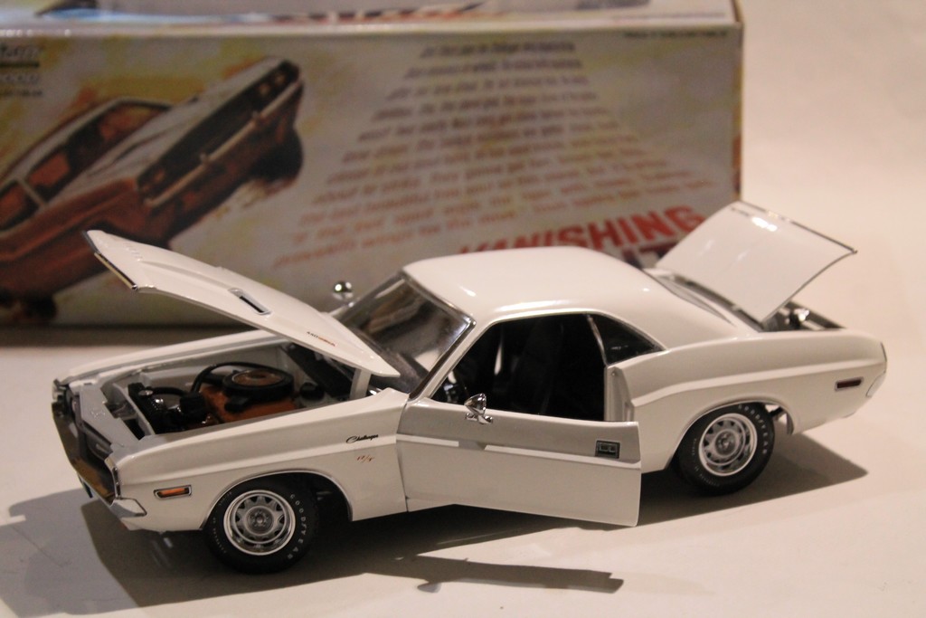 DODGE CHALLENGER R/T 1970 POINT LIMITE ZERO GREENLIGHT 1/18°