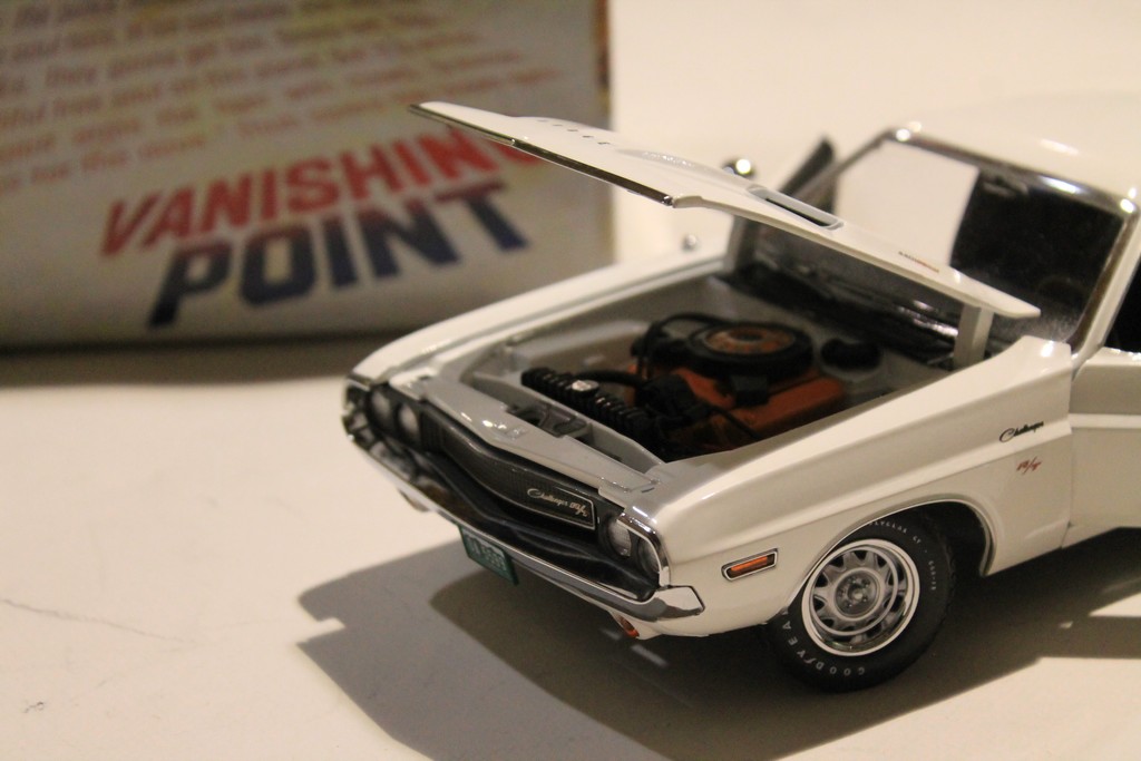 DODGE CHALLENGER R/T 1970 POINT LIMITE ZERO GREENLIGHT 1/18°