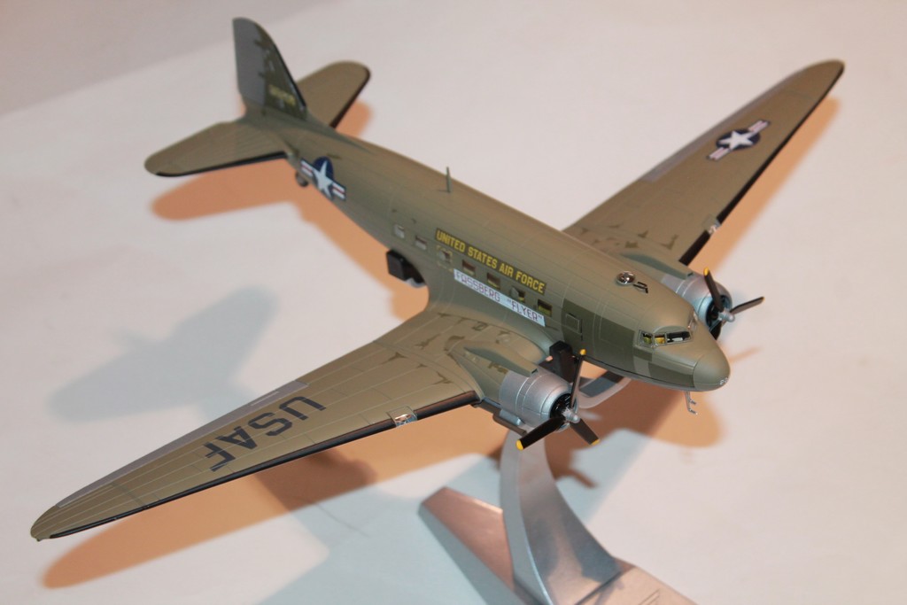 DOUGLAS C-47A SKYTRAIN 1948 CORGI 1/72°