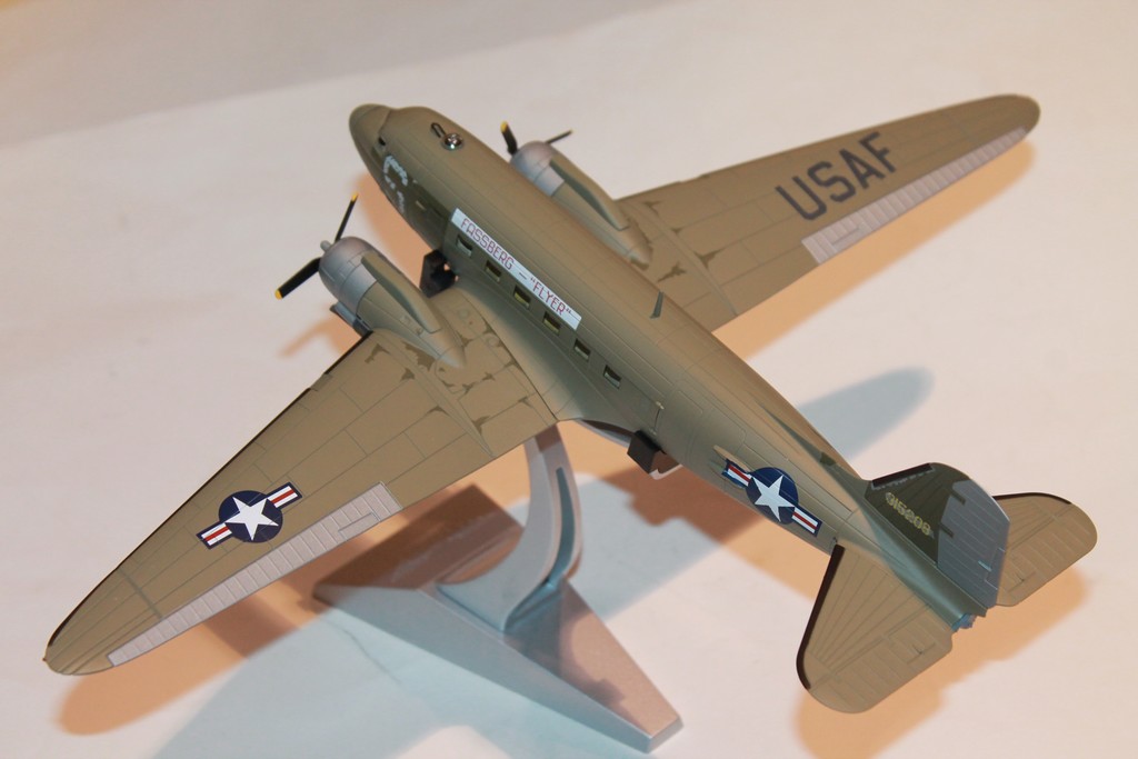 DOUGLAS C-47A SKYTRAIN 1948 CORGI 1/72°