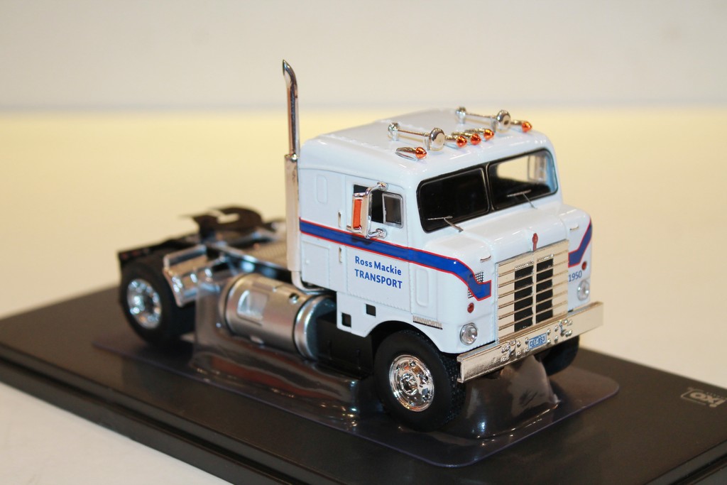 KENWORTH BULLNOSE 1950 IXO 1/43°