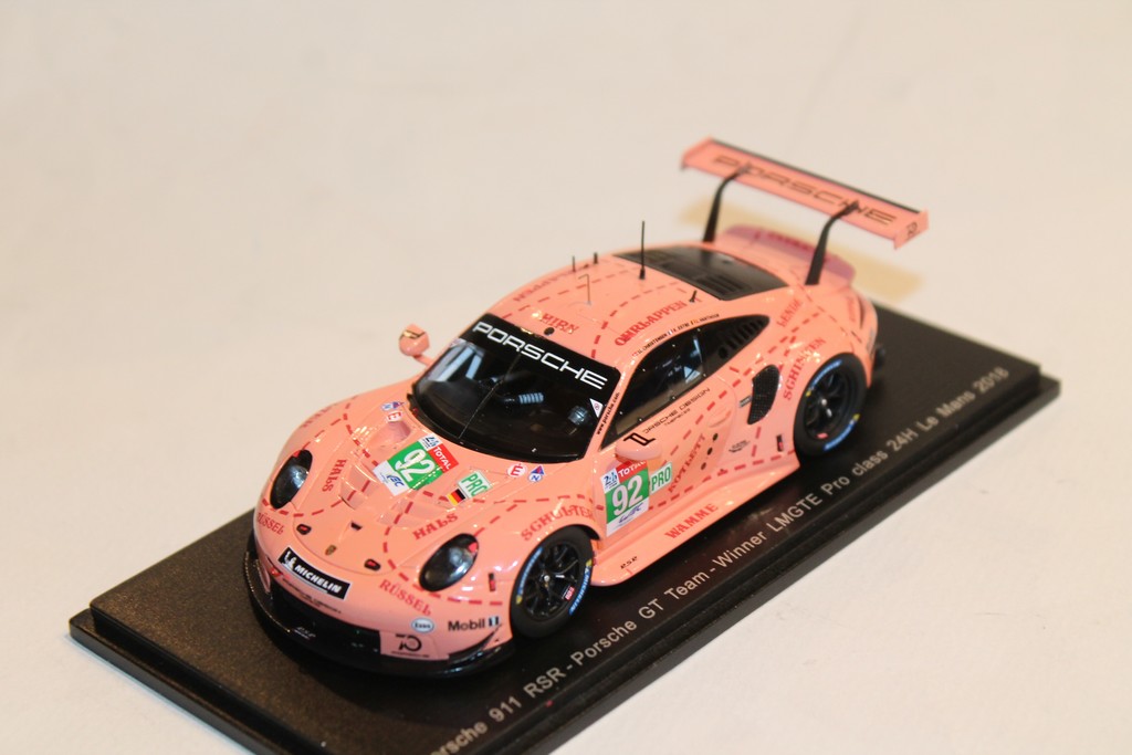 PORSCHE 911 RSR PINK PIG N°92 LM2018 SPARK 1/43°