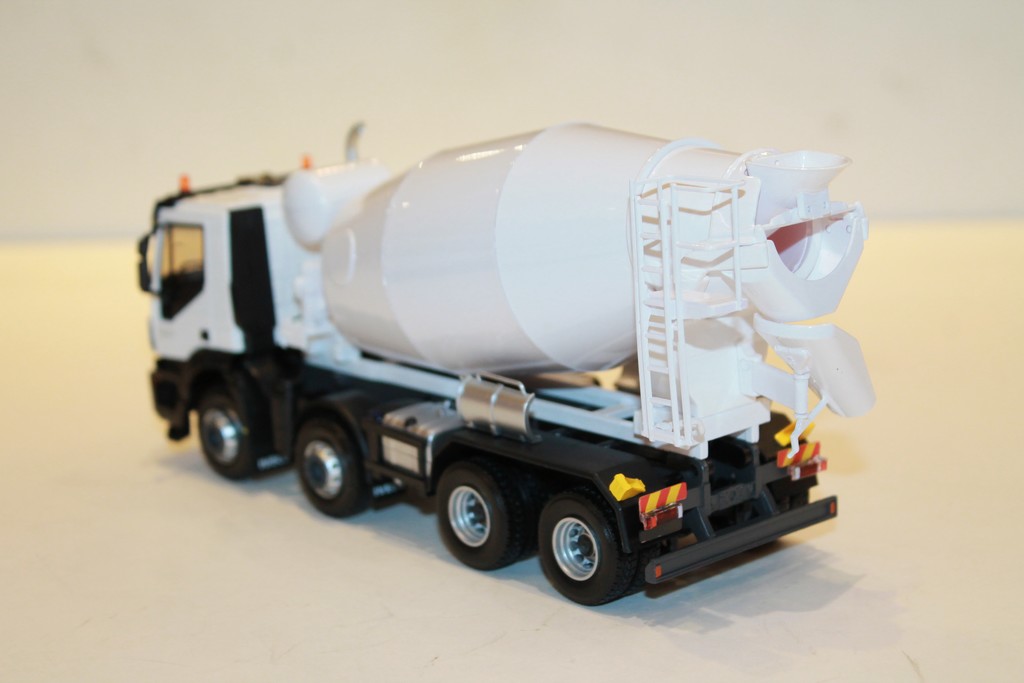 IVECO TRAKKER HI-LAND EURO 6 TOUPIE ELIGOR 1/43°