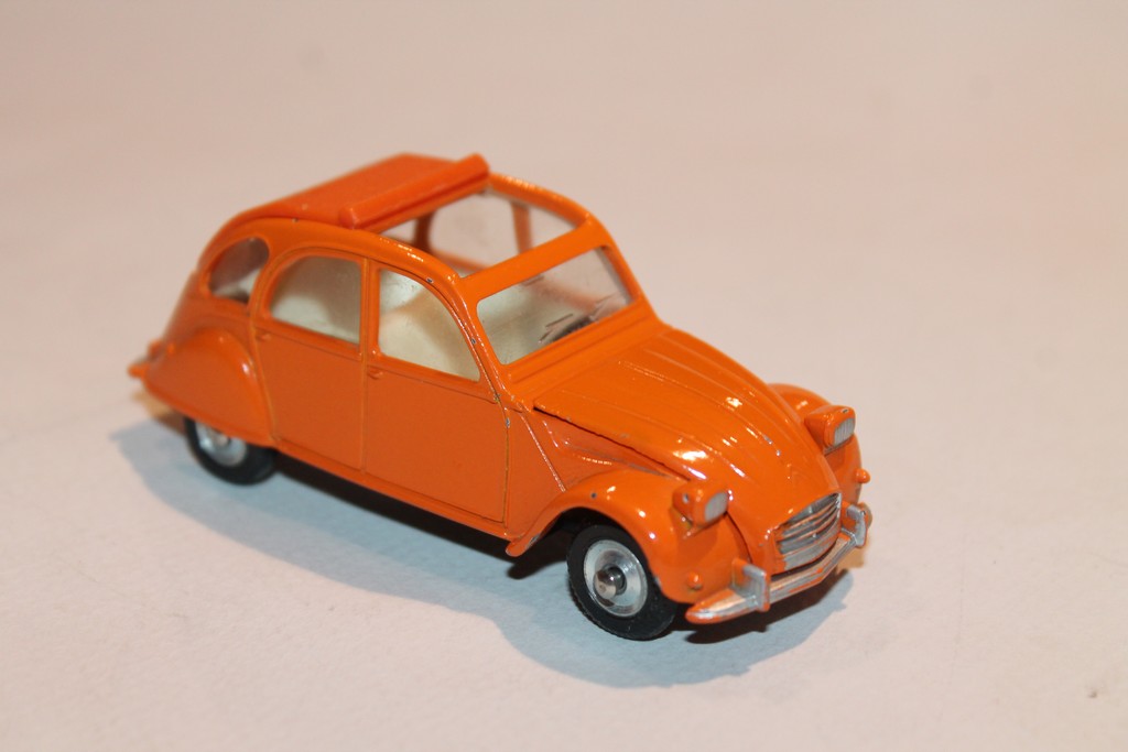CITROEN 2CV ORANGE DINKY TOYS 1/43