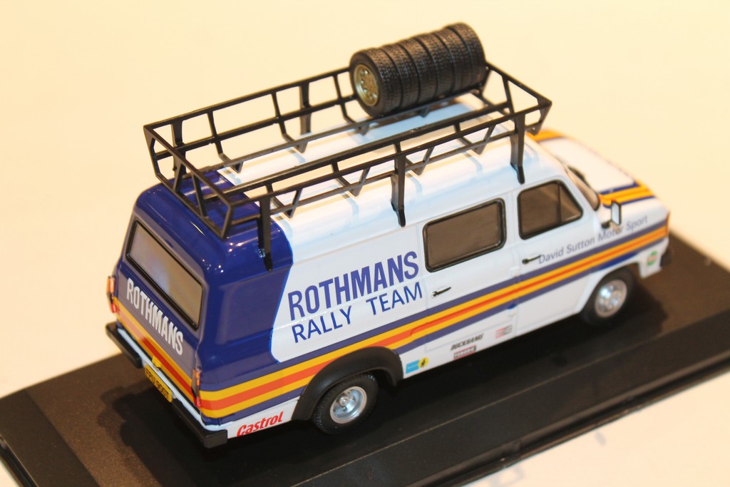 FORD TRANSIT MK II RALLY ASSISTANCE IXO 1/43