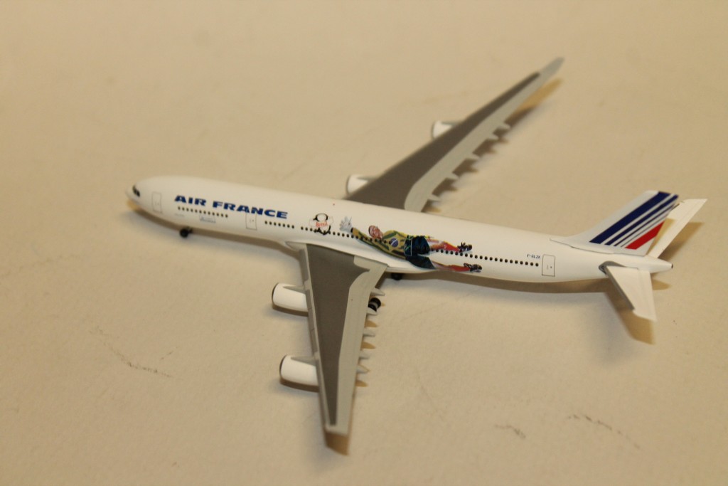 AIRBUS A340-300 "France 1998" HERPA 1/500