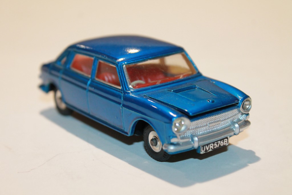 AUSTIN 1800 BLEUE DINKY TOYS 1/43°