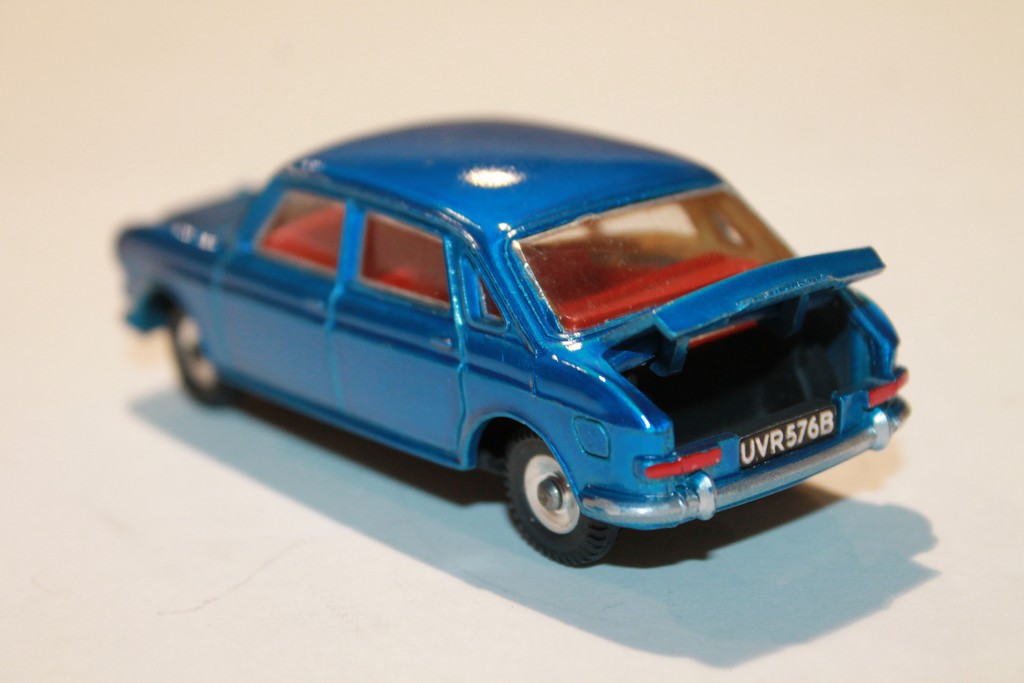 AUSTIN 1800 BLEUE DINKY TOYS 1/43°