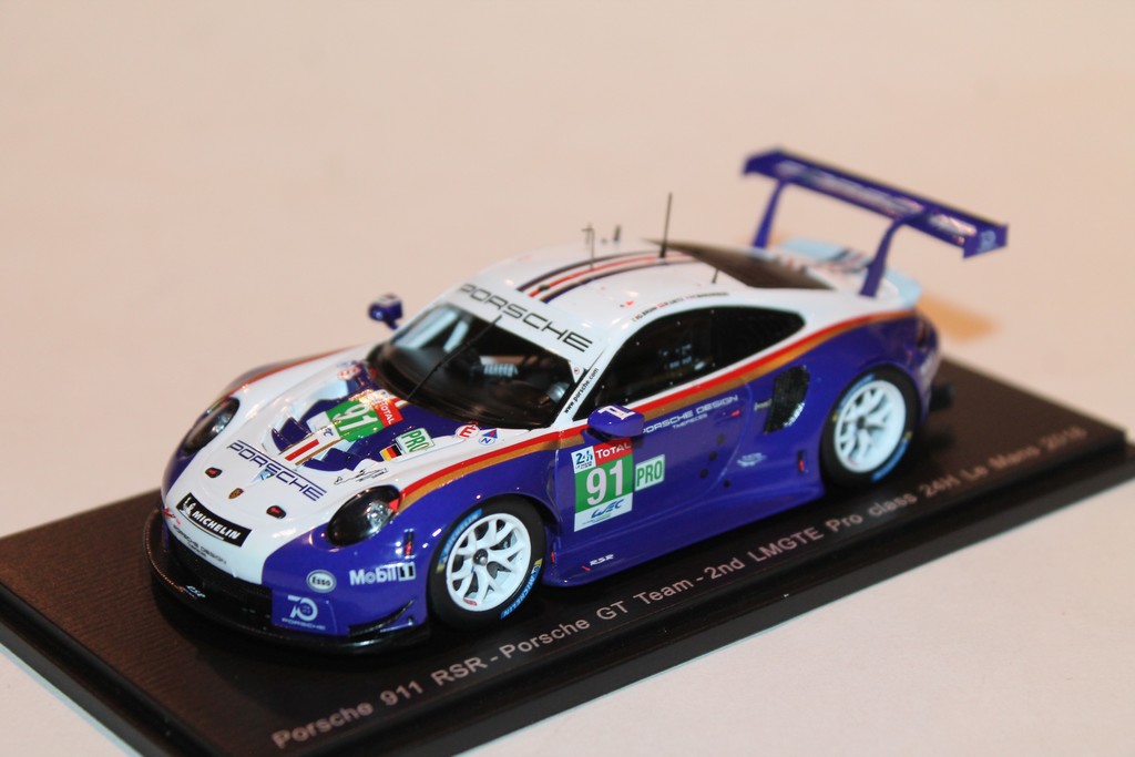 PORSCHE 911 RSR LE MANS 2018 N°91 SPARK 1/43